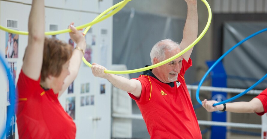 Unter ärztlicher Aufsicht können Herz-Kreislauf-Patienten sich regelmäßig sportlich betätigen. Foto: picture alliance / DBS